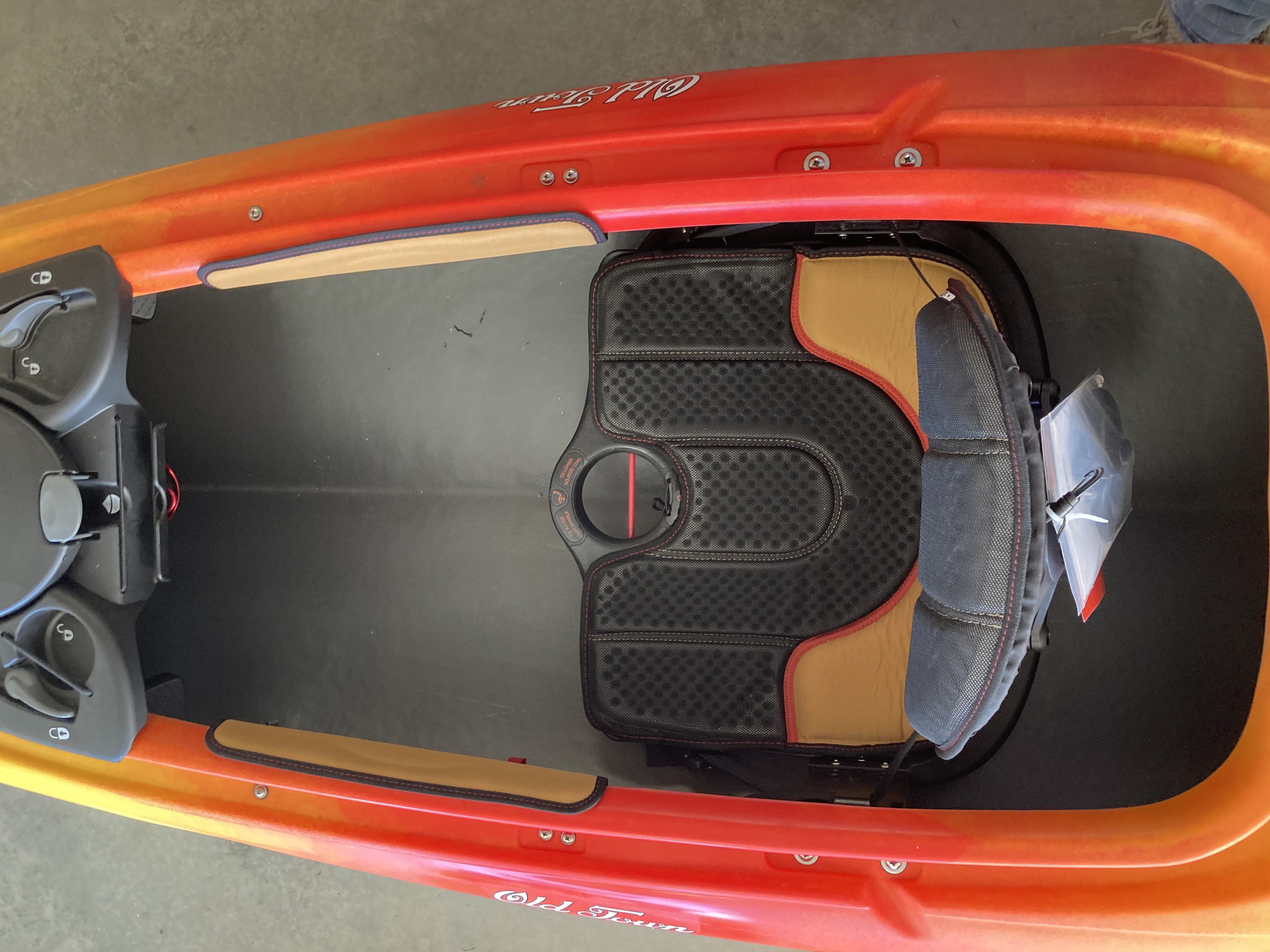 2022 Old Town Canoes and Kayaks Loon 106 - Photo 3